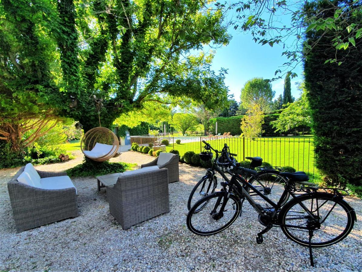 Cote Provence Hotel Le Thor Exterior photo