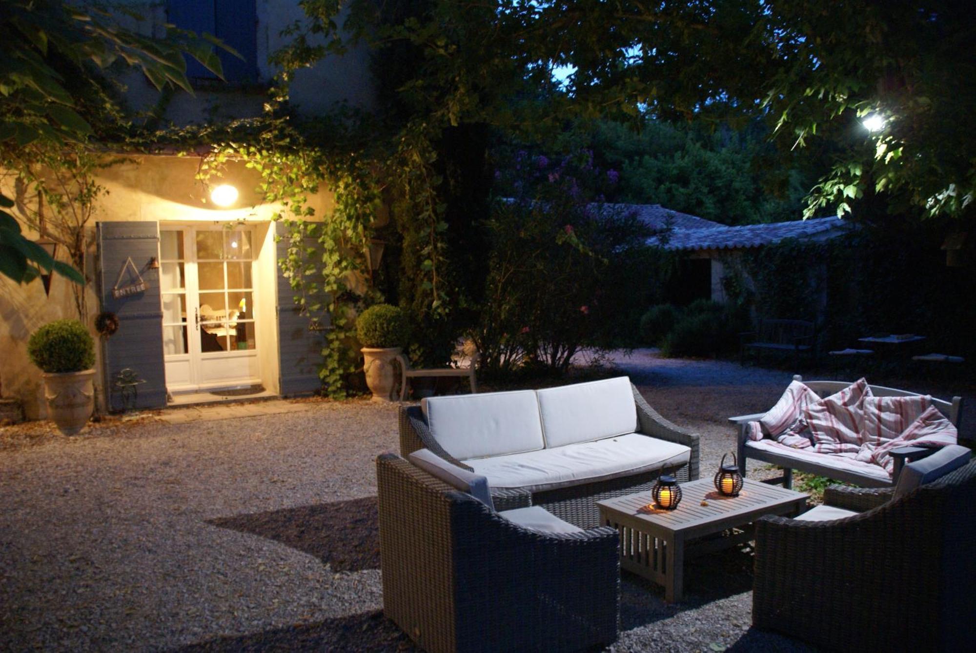 Cote Provence Hotel Le Thor Exterior photo