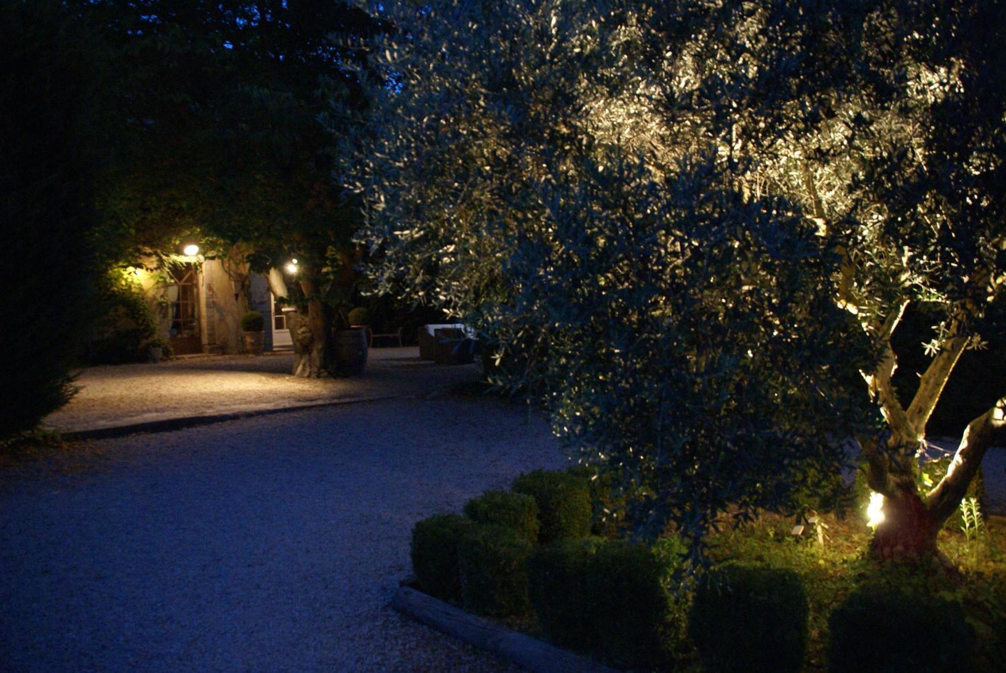 Cote Provence Hotel Le Thor Exterior photo
